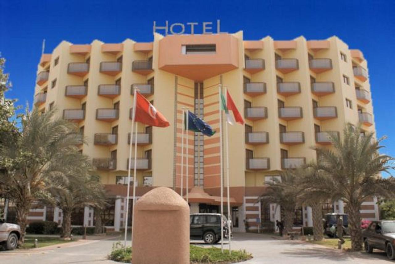 Hotel Tfeila Нуакшот Екстер'єр фото