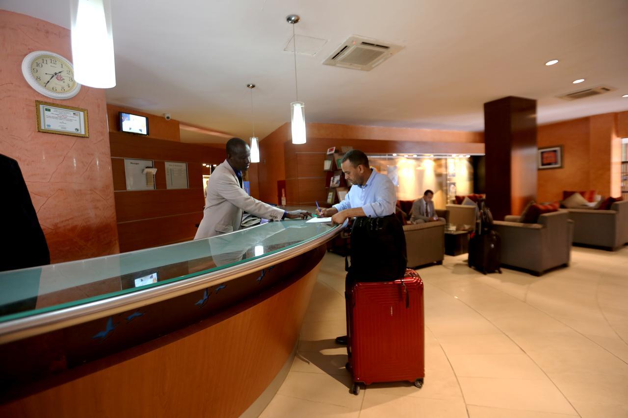 Hotel Tfeila Нуакшот Екстер'єр фото